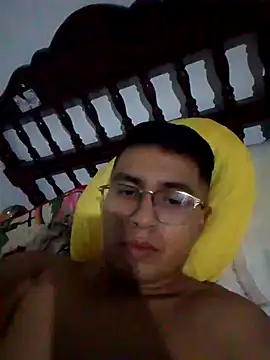 Snapshot of RODRI_POLLADURA chatting on January 2025 05:45:02 AM RODRI POLLADURA online show from January 2025 05:45:02 AM