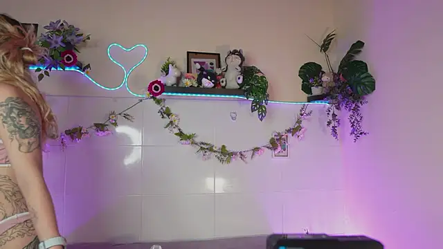 bri cullen online show from September 2025 02:17:01 PM