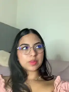 Julii- online show from January 2025 12:28:02 AM