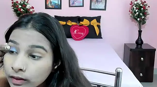 Snapshot of Melis_Sandra chatting on February 2025 03:43:02 AM Melis Sandra online show from February 2025 03:43:02 AM