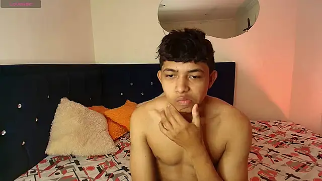 Snapshot of twinkmilk_ chatting on January 2025 11:53:01 AM twinkmilk online show from January 2025 11:53:01 AM