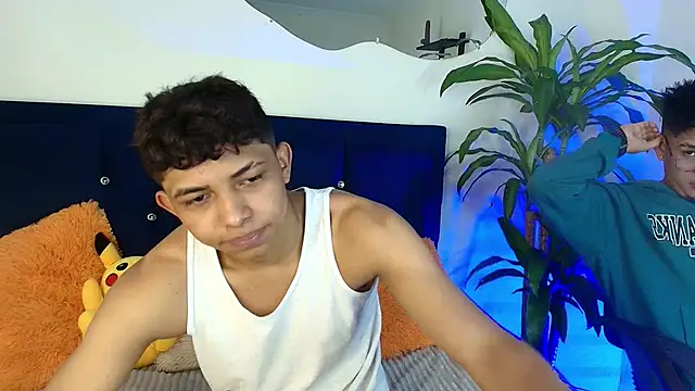 Snapshot of twinkmilk_ chatting on January 2025 12:38:01 PM twinkmilk online show from January 2025 12:38:01 PM