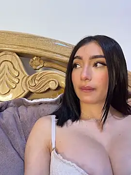 Maddy Jones online show from May 2026 02:17:02 AM