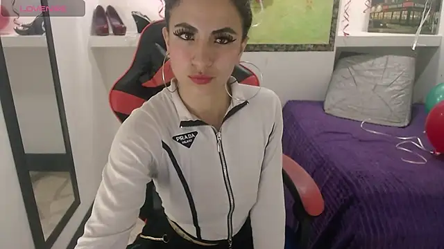 Snapshot of Anniee_x chatting on February 2025 12:06:02 PM Anniee x online show from February 2025 12:06:02 PM