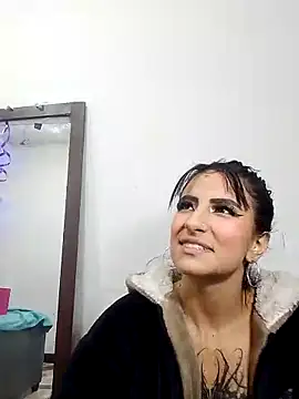 Snapshot of Anniee_x chatting on October 2025 01:08:01 PM Anniee x online show from October 2025 01:08:01 PM