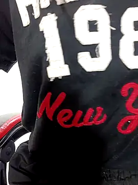 Snapshot of Anniee_x chatting on March 2026 12:34:01 PM Anniee x online show from March 2026 12:34:01 PM