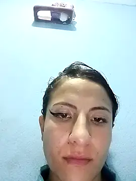 Snapshot of Anniee_x chatting on March 2026 02:05:02 AM Anniee x online show from March 2026 02:05:02 AM