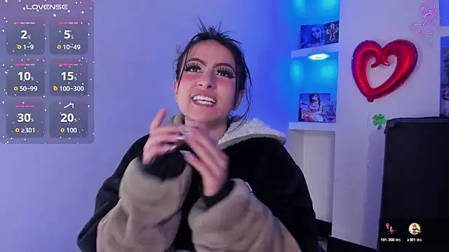 Anniee x online show from April 2026 12:55:01 PM