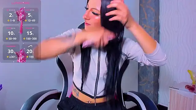 Anniee x online show from June 2026 12:59:01 PM