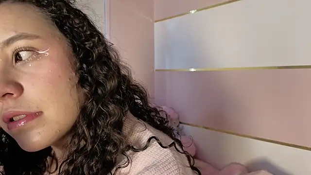 Charlotte  Miller online show from November 2025 11:32:02 AM