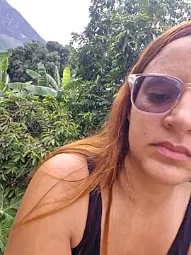 AliceRuivinha2 online show from November 2025 10:48:02 AM