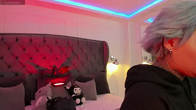 jinxv nuss online show from October 2025 11:01:01 AM