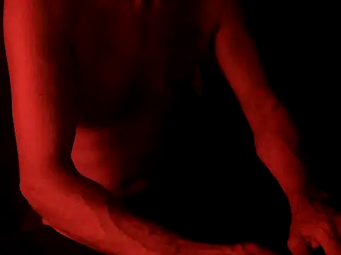 Snapshot of GoloZeusMax chatting on March 2026 07:03:01 AM GoloZeusMax online show from March 2026 07:03:01 AM