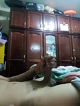 Snapshot of Kekel24cm chatting on September 2025 03:21:02 AM Kekel24cm online show from September 2025 03:21:02 AM