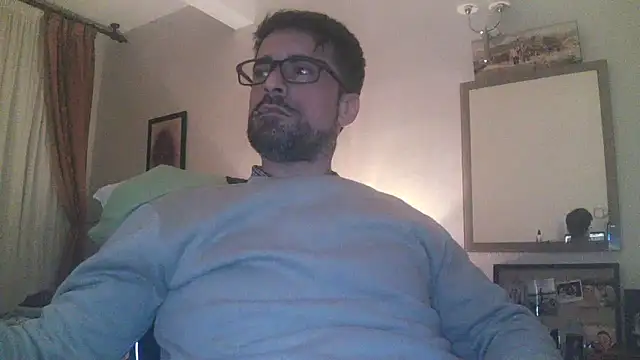 Patrickhound online show from March 2025 01:48:01 AM