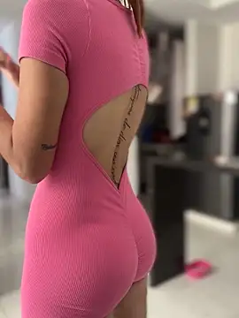 Samantha bigboobs online show from October 2025 05:21:01 PM