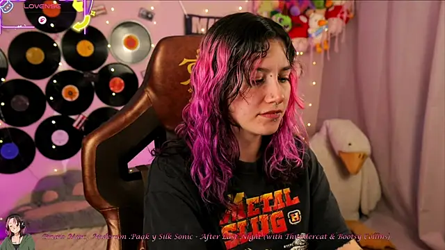 Snapshot of _zephyr_ chatting on May 2026 09:44:02 PM zephyr online show from May 2026 09:44:02 PM