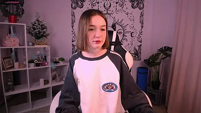 Snapshot of MiniSofy chatting on January 2025 08:52:01 AM MiniSofy online show from January 2025 08:52:01 AM