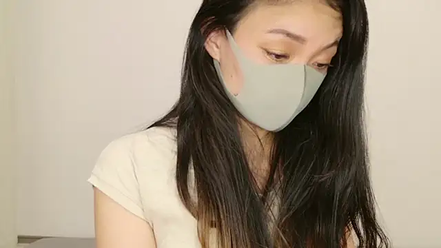 Snapshot of Mary-JP chatting on March 2026 12:11:01 PM Mary-JP online show from March 2026 12:11:01 PM