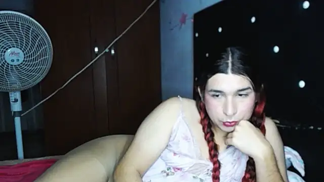 Snapshot of KeissyAngelique_doll chatting on January 2025 03:58:01 AM KeissyAngelique doll online show from January 2025 03:58:01 AM