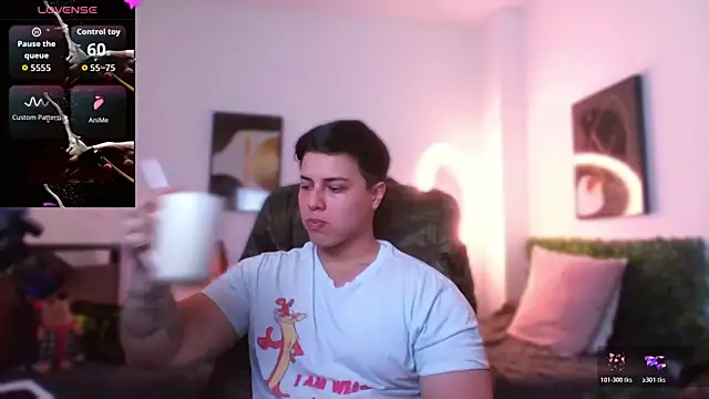 Snapshot of Thom_Ohtani chatting on February 2026 07:53:02 PM Thom Ohtani online show from February 2026 07:53:02 PM