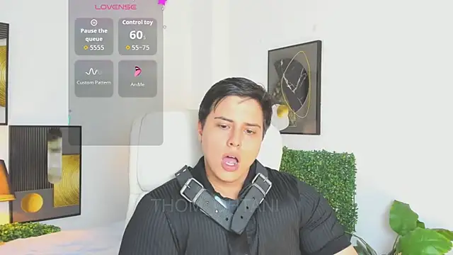 Snapshot of Thom_Ohtani chatting on March 2026 09:51:01 PM Thom Ohtani online show from March 2026 09:51:01 PM