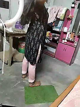 nikitacute23 online show from February 2025 01:38:02 PM