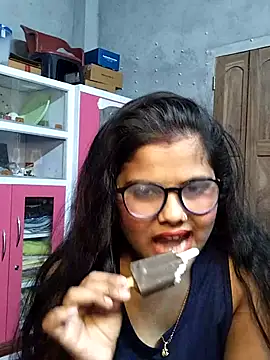 nikitacute23 online show from March 2025 06:02:02 AM