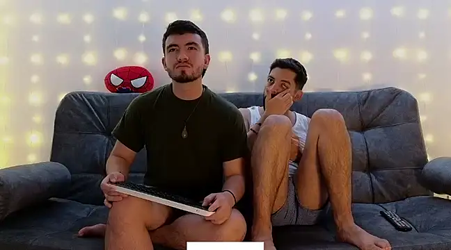 Snapshot of ErickBrant chatting on January 2025 12:00:01 AM ErickBrant online show from January 2025 12:00:01 AM