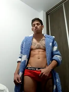 Snapshot of Mikeherz777 chatting on February 2025 04:42:02 PM Mikeherz777 online show from February 2025 04:42:02 PM