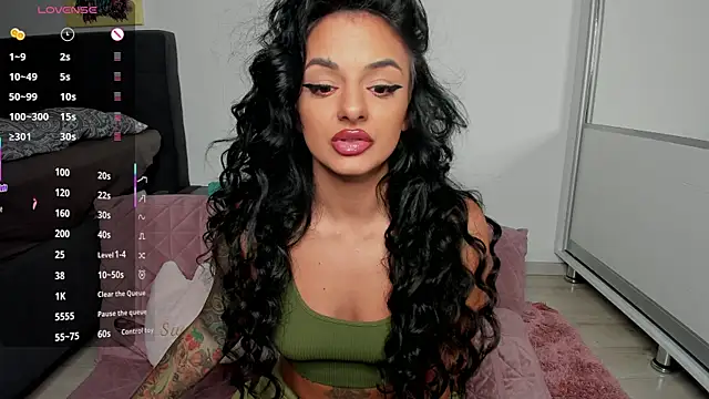 NNNoire online show from October 2025 09:51:01 AM