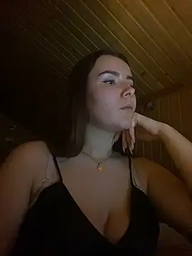 mewKate online show from March 2025 07:40:01 PM