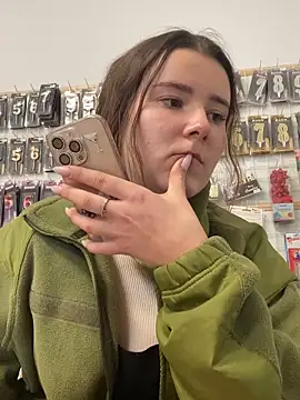 mewKate online show from April 2026 03:57:01 PM