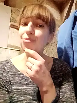 Snapshot of Calibers2932 chatting on February 2025 03:50:02 PM Calibers2932 online show from February 2025 03:50:02 PM