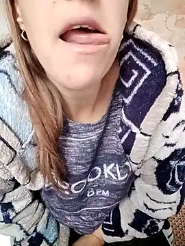 Snapshot of Calibers2932 chatting on October 2025 06:53:02 AM Calibers2932 online show from October 2025 06:53:02 AM