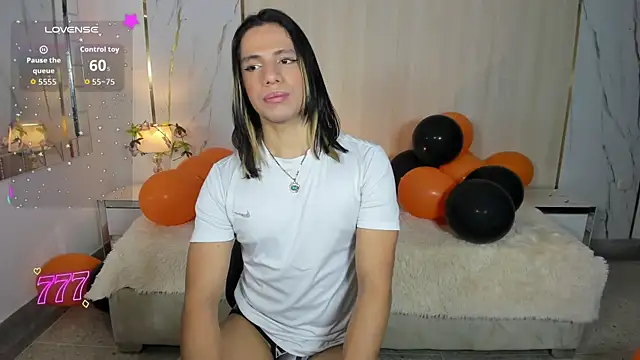 TylerBloom online show from June 2026 12:50:02 PM