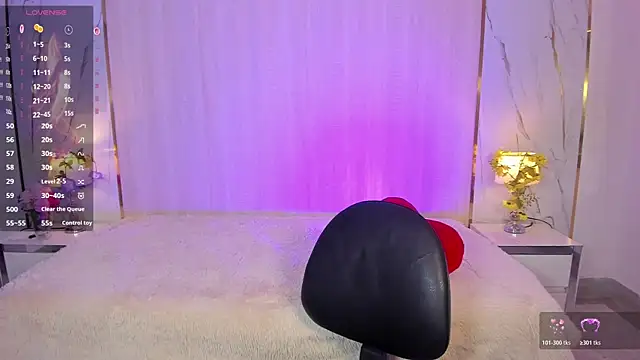 TylerBloom online show from June 2026 01:43:02 PM
