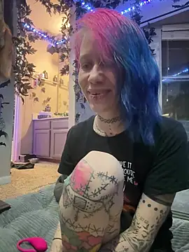 trashbrat online show from May 2026 08:41:01 AM