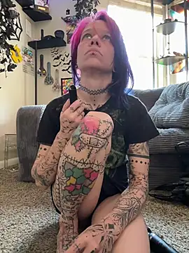 trashbrat online show from May 2026 09:22:01 PM