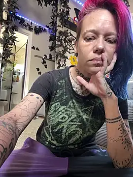 trashbrat online show from May 2026 09:32:02 PM