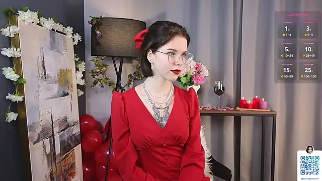 Snapshot of OdiliaHartnell chatting on February 2025 04:52:01 PM OdiliaHartnell online show from February 2025 04:52:01 PM