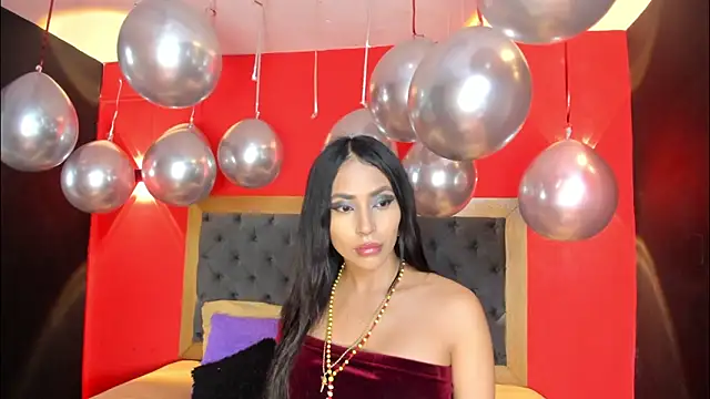 Snapshot of Charlot_Vega_ chatting on January 2026 04:43:02 PM Charlot Vega online show from January 2026 04:43:02 PM