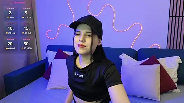 Snapshot of Harleen_Moore chatting on February 2025 01:29:01 PM Harleen Moore online show from February 2025 01:29:01 PM