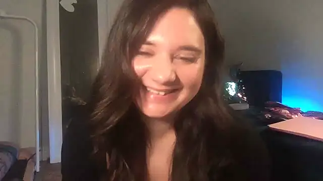 kylienotjenner online show from February 2025 07:49:02 AM