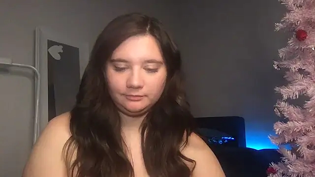 kylienotjenner online show from February 2025 01:56:02 PM