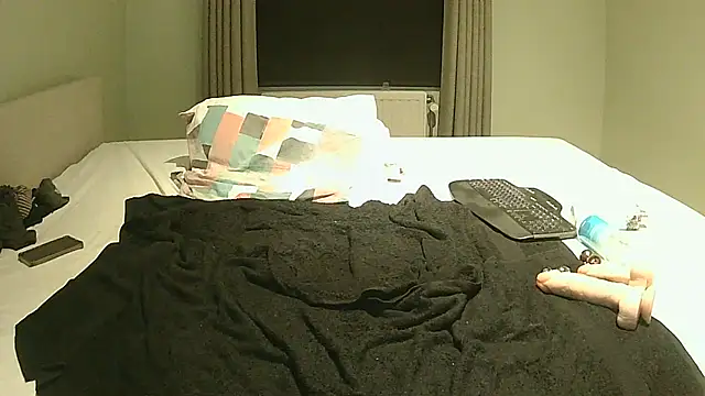 Snapshot of littlehairyman chatting on February 2025 07:15:01 AM littlehairyman online show from February 2025 07:15:01 AM
