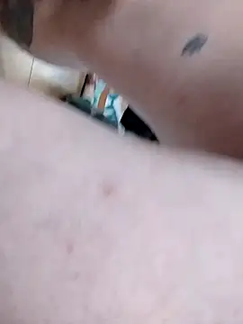 Snapshot of jayjay198080 chatting on February 2025 12:28:01 AM jayjay198080 online show from February 2025 12:28:01 AM