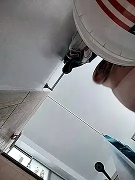 Snapshot of jayjay198080 chatting on March 2025 10:43:02 PM jayjay198080 online show from March 2025 10:43:02 PM