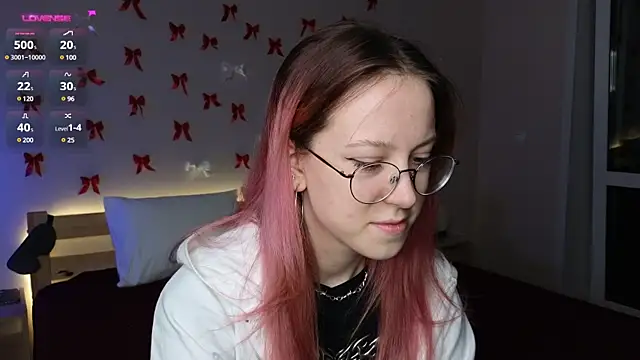 Snapshot of MaryBliss chatting on March 2025 12:54:02 AM MaryBliss online show from March 2025 12:54:02 AM