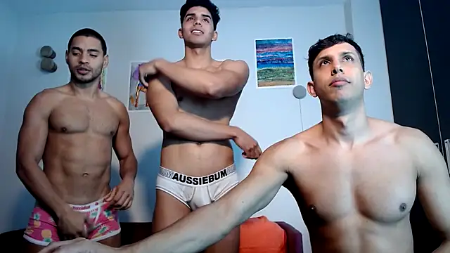 HOTLATINO2025 online show from October 2025 04:29:02 PM